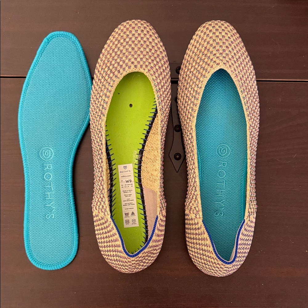 Almost NEW Rothy's metallic threaded